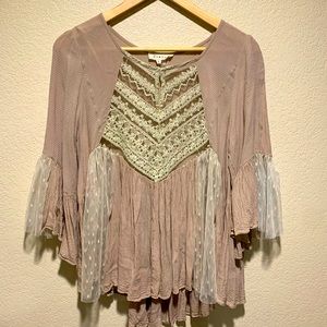 Ciel Crochet Lace Flared High Low Boho Top Size Large